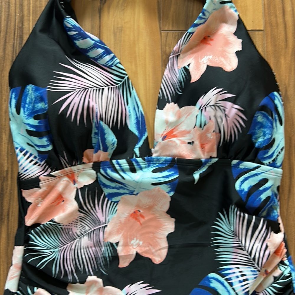 NEW DKNY Swimsuit  - Picture 2 of 6